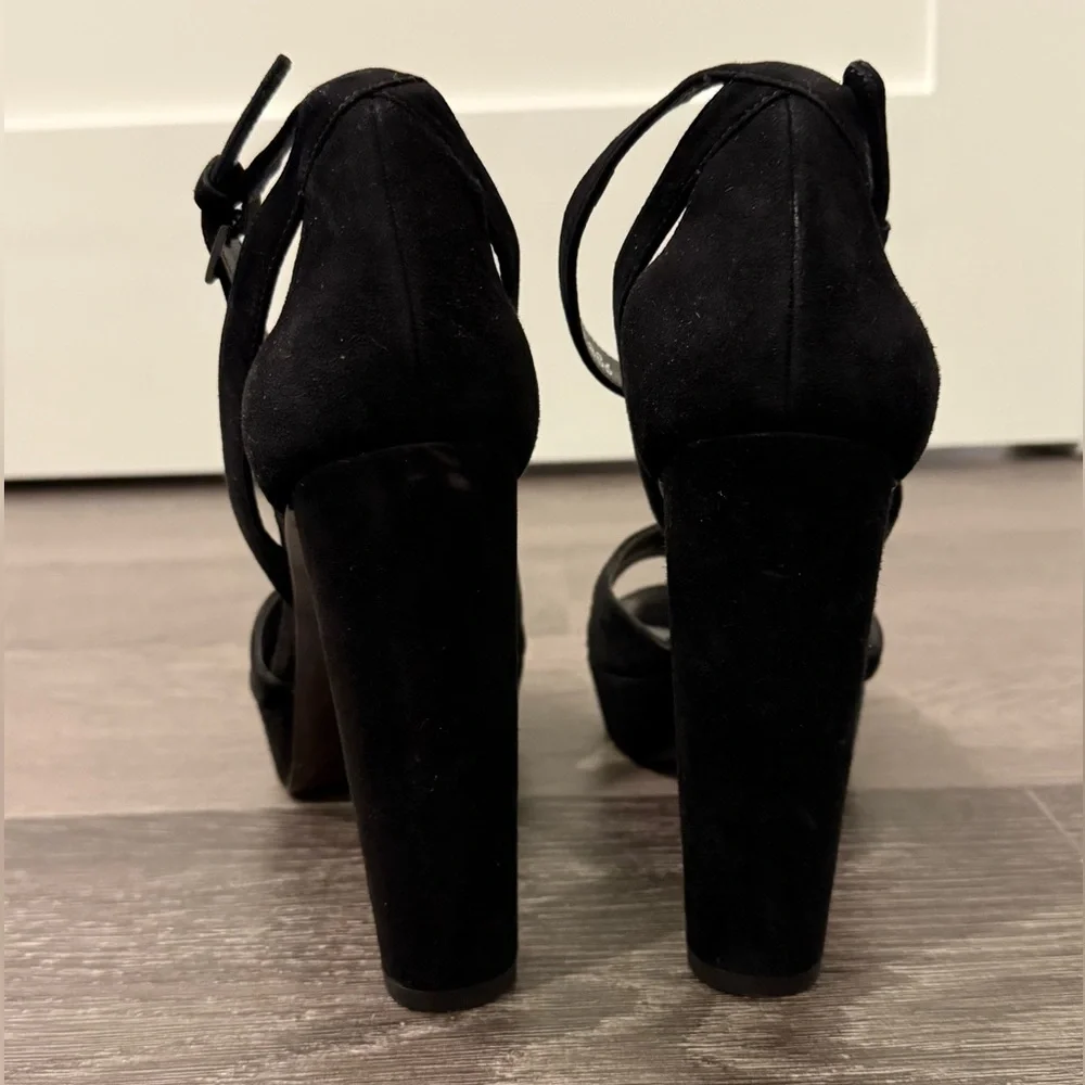 Stuart Weitzman stuart weitzman